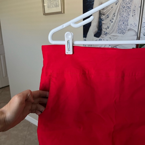 Kate Park Red Skort = Skirt + Shorts - 14 - Picture 2 of 7